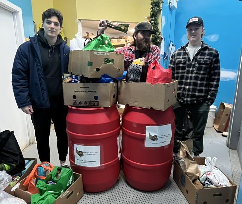 Food Drive with Battleford Furniture! Battlefords North Stars